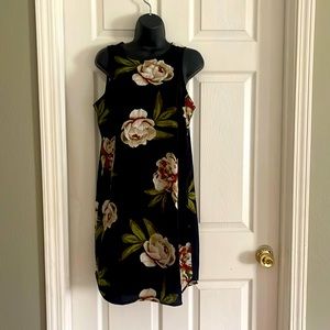 Beautiful black dress with roses size M
